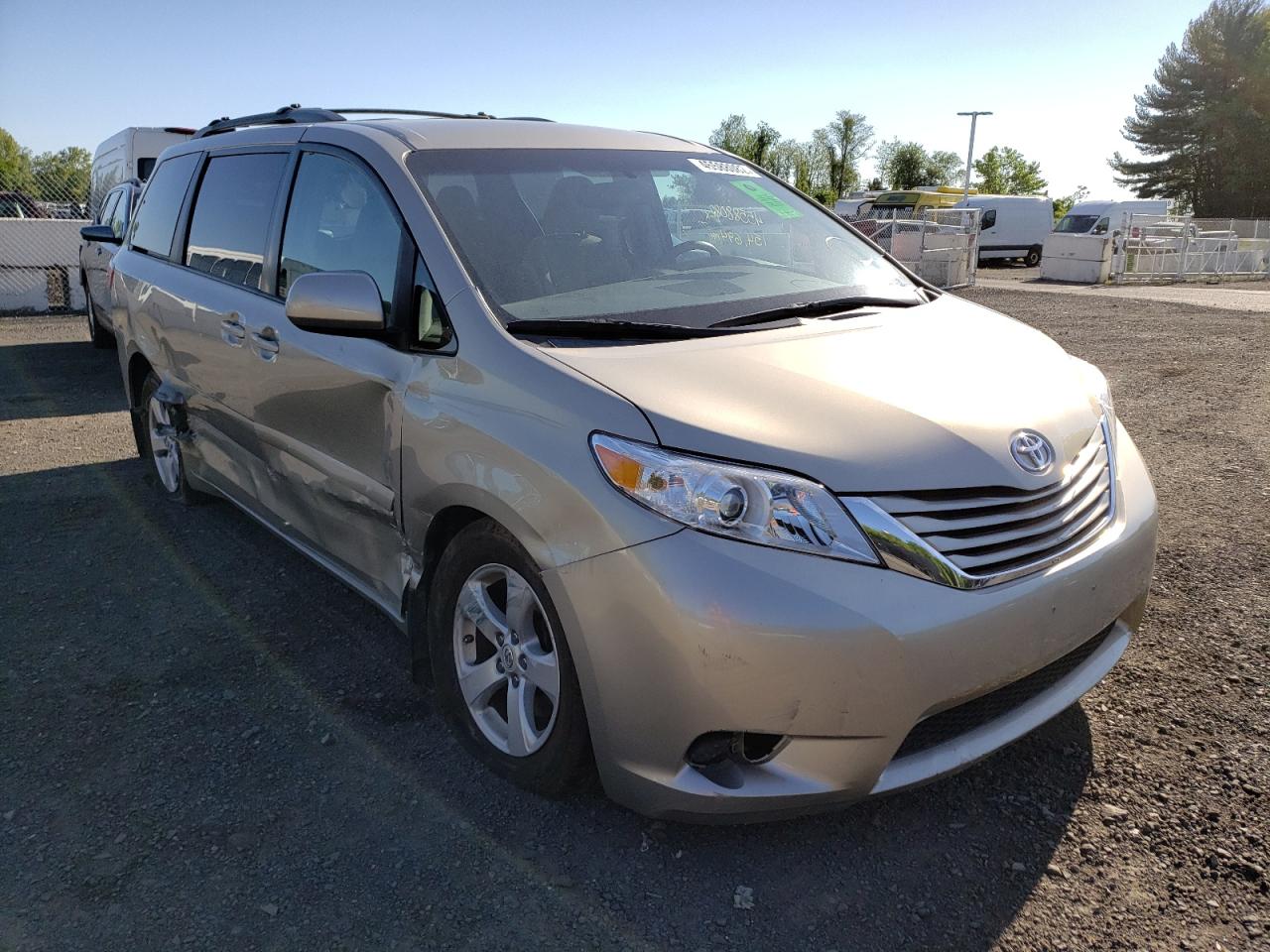 Photo 1 from auction – 2015 TOYOTA SIENNA LE with VIN 5TDKK3DC3FS547858