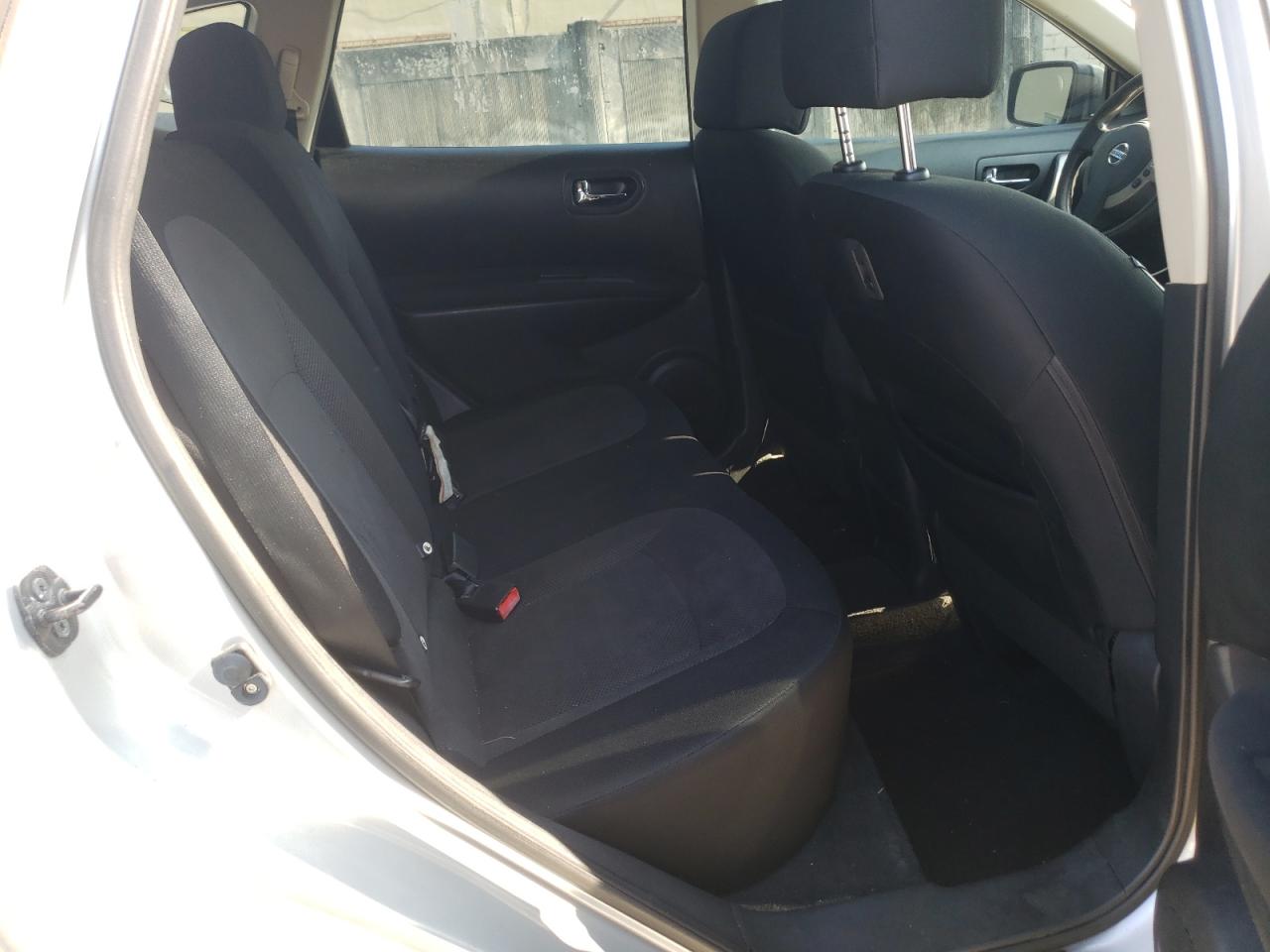 Photo 6 from auction – 2011 NISSAN ROGUE S with VIN JN8AS5MV7BW274124