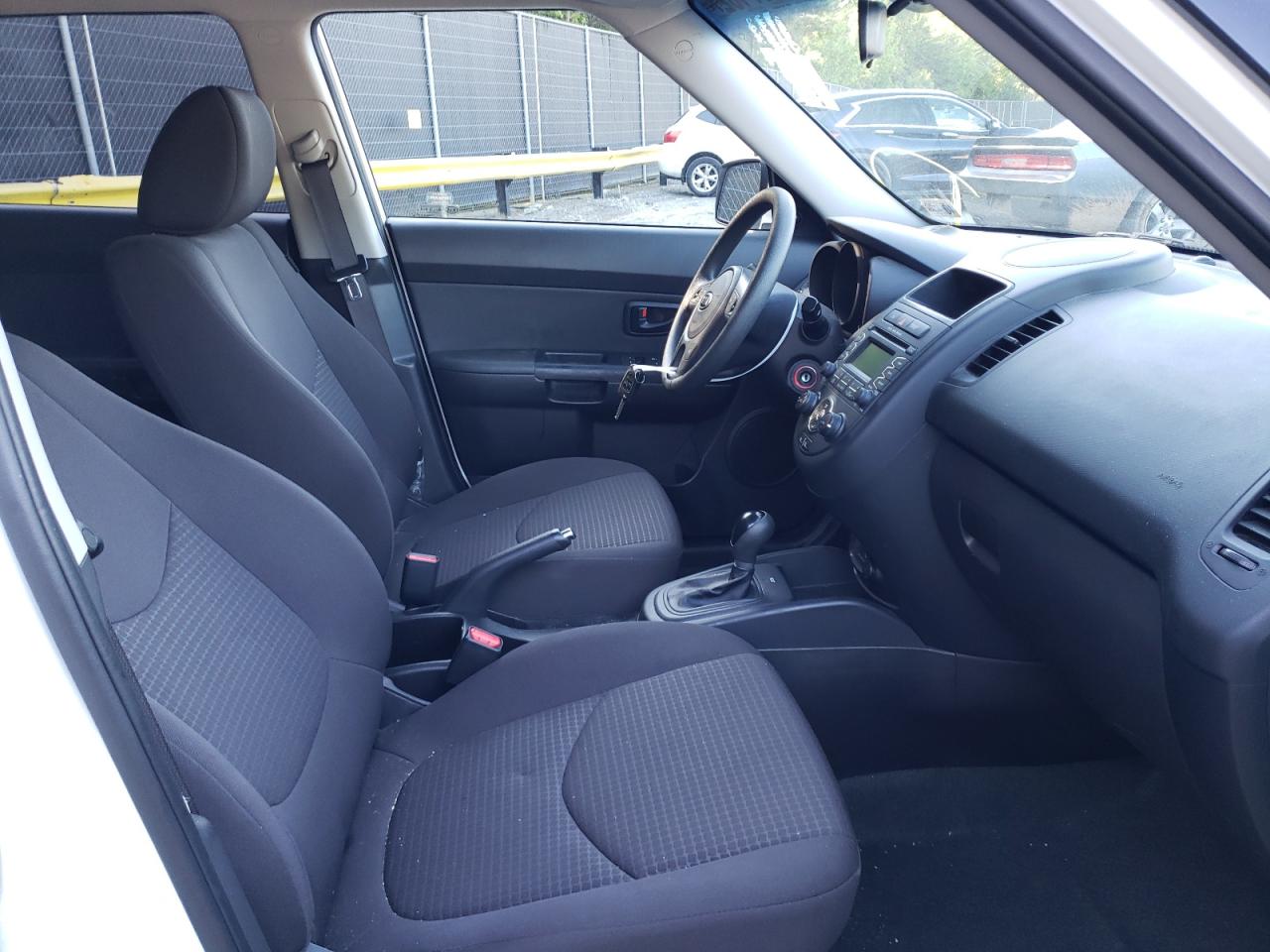 Photo 5 from auction – 2012 KIA SOUL with VIN KNDJT2A50C7397464