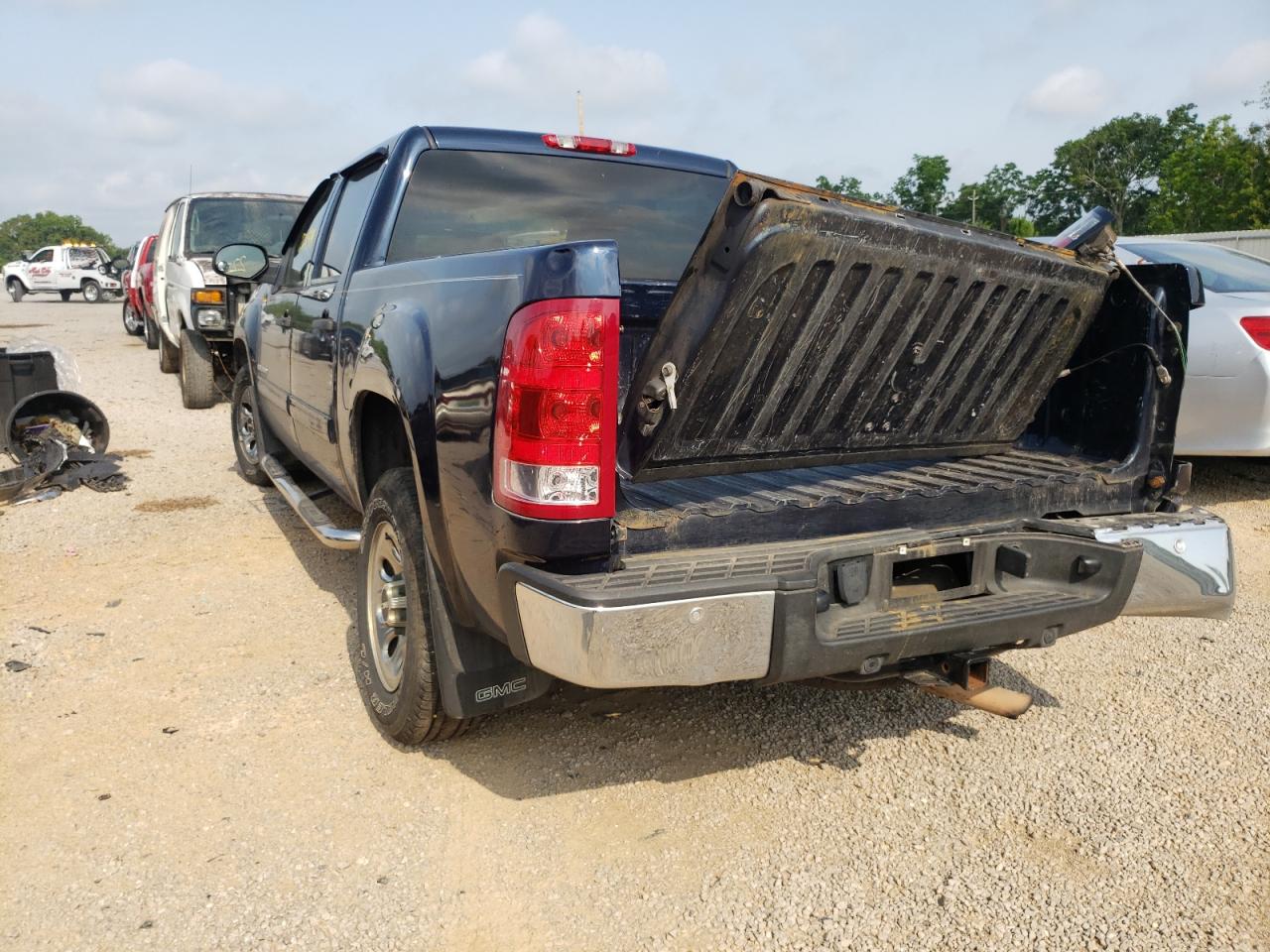 Photo 3 from auction – 2008 GMC SIERRA C15 with VIN 3GTEC13C98G298208