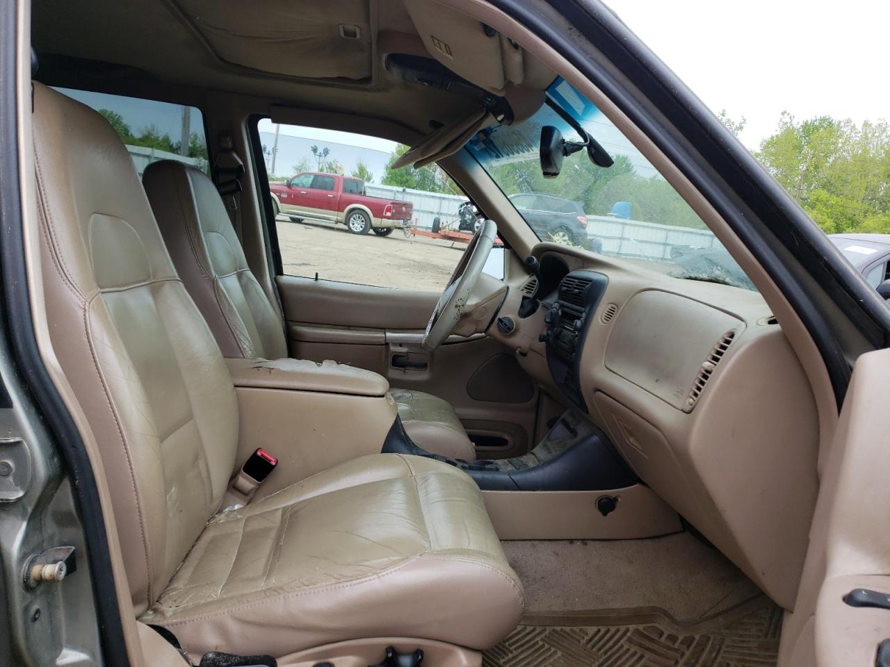 Photo 5 from auction – 2000 FORD EXPLORER E with VIN 1FMZU74E4YUB50767