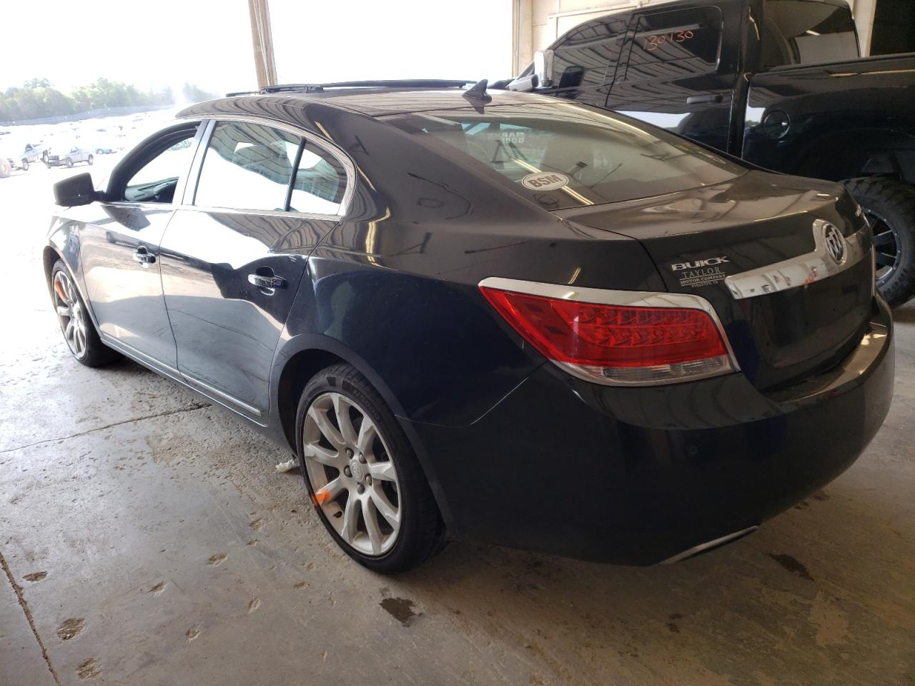 Photo 3 from auction – 2010 BUICK LACROSSE C with VIN 1G4GE5EV6AF254923