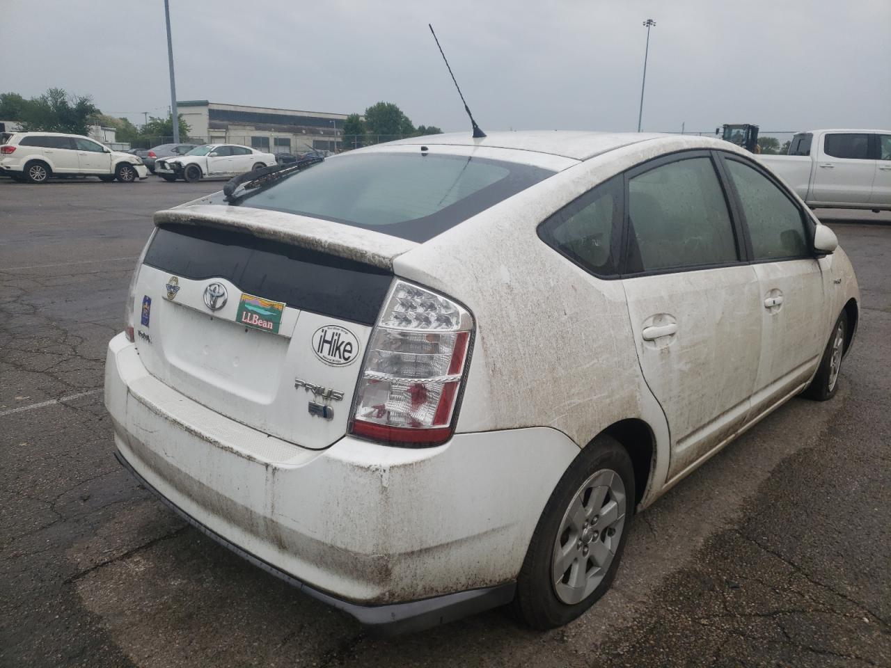 Photo 4 from auction – 2007 TOYOTA PRIUS with VIN JTDKB20U477668581