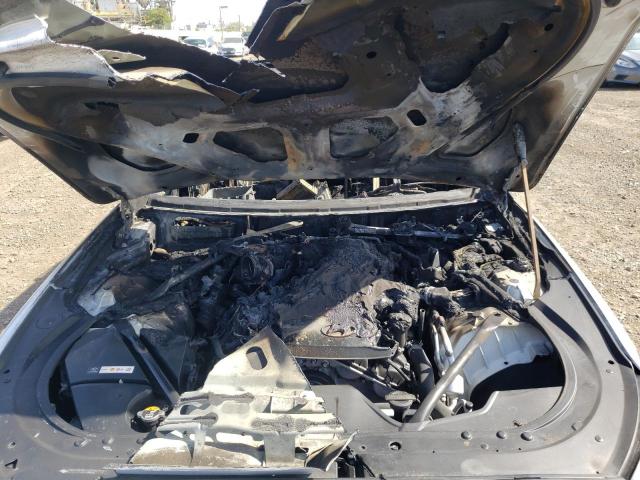 Photo 7 from auction – 2015 HYUNDAI GENESIS 3. with VIN KMHGN4JE0FU097232