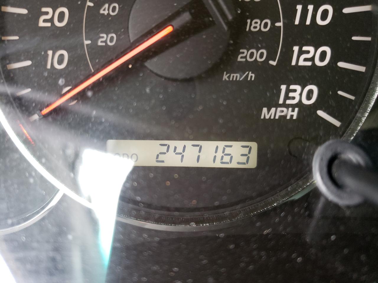 Photo 8 from auction – 2004 LEXUS GX 470 with VIN JTJBT20X440052307
