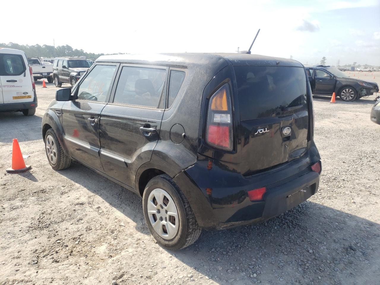 Photo 3 from auction – 2011 KIA SOUL with VIN KNDJT2A18B7203629