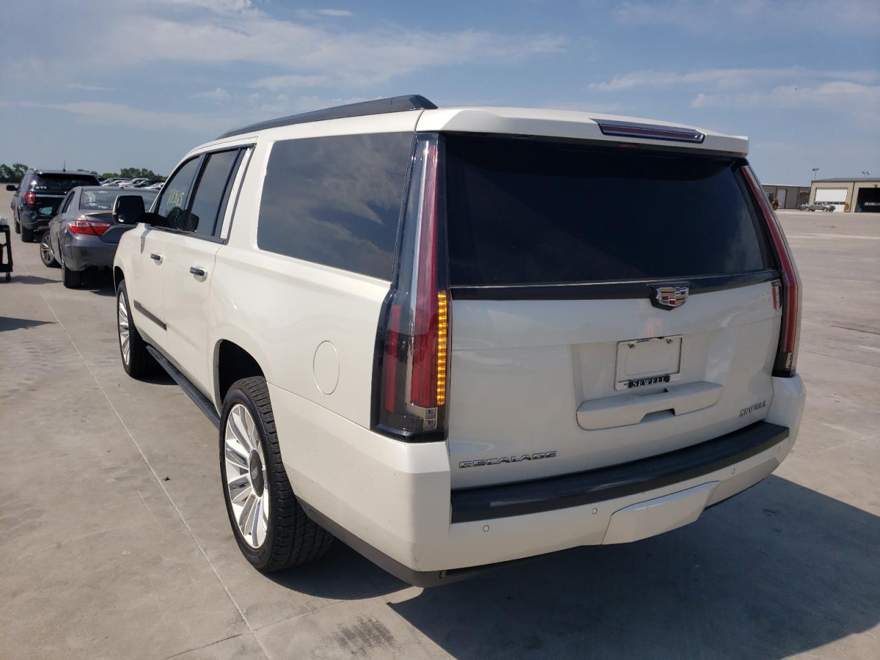 Photo 3 from auction – 2015 CADILLAC ESCALADE E with VIN 1GYS4TKJ8FR500197