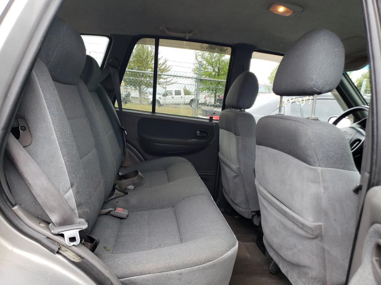 Photo 6 from auction – 2001 KIA SPORTAGE with VIN KNDJA723115044403