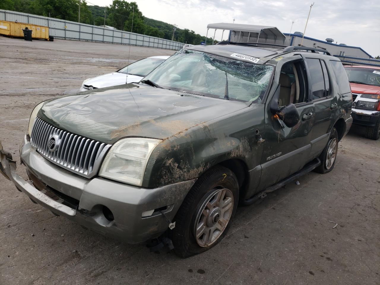 Photo 2 from auction – 2002 MERCURY MOUNTAINEE with VIN 4M2ZU66E62UJ32493