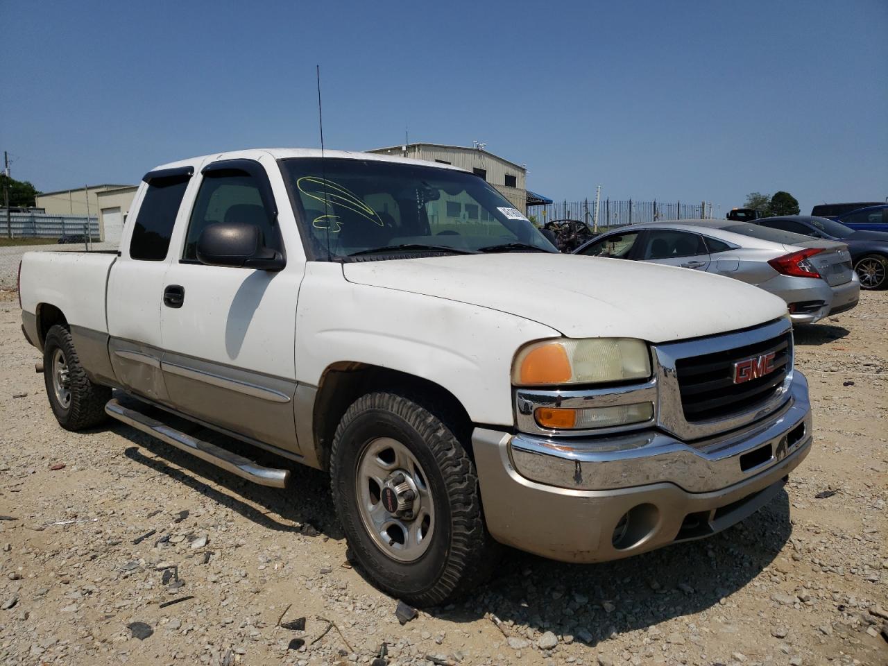 GMC NEW SIERRA 2003 with VIN 2GTEC19V531323583 - Photo from auction