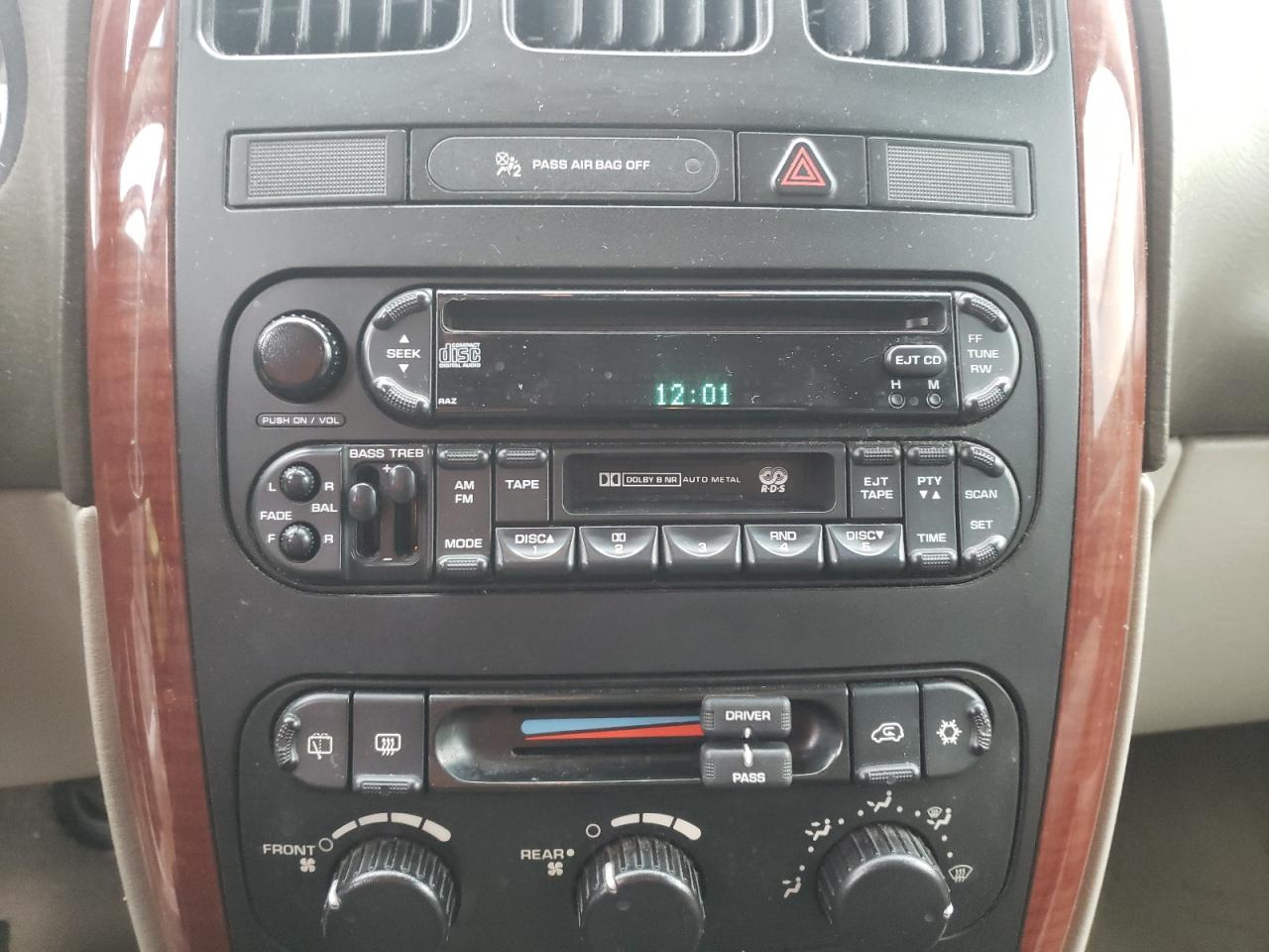 Photo 9 from auction – 2007 CHRYSLER TOWN & COU with VIN 2A4GP44RX7R268686