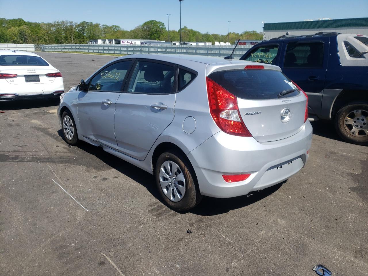 Photo 3 from auction – 2017 HYUNDAI ACCENT SE with VIN KMHCT5AE4HU311748