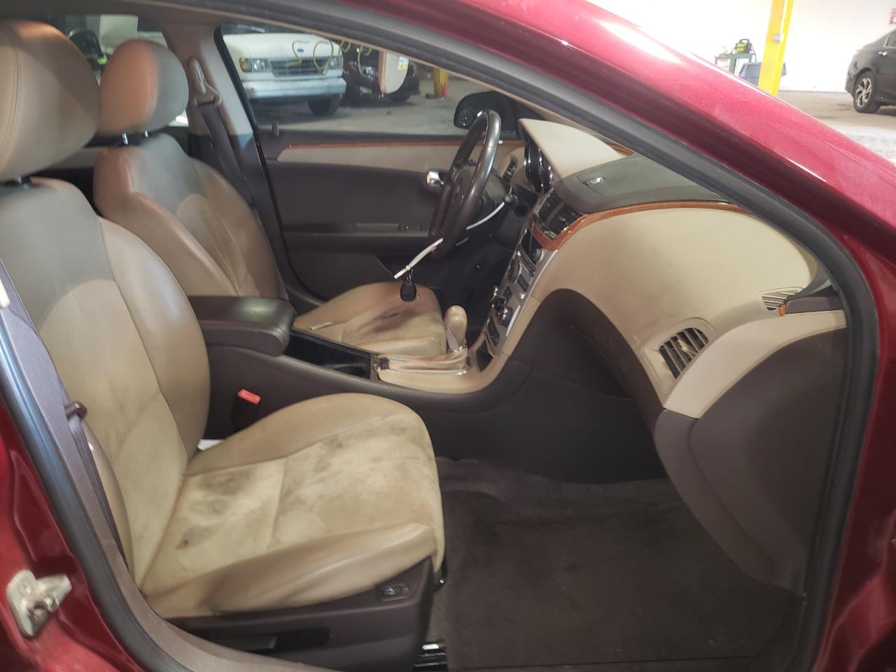 Photo 5 from auction – 2010 CHEVROLET MALIBU 2LT with VIN 1G1ZD5EB0AF104014