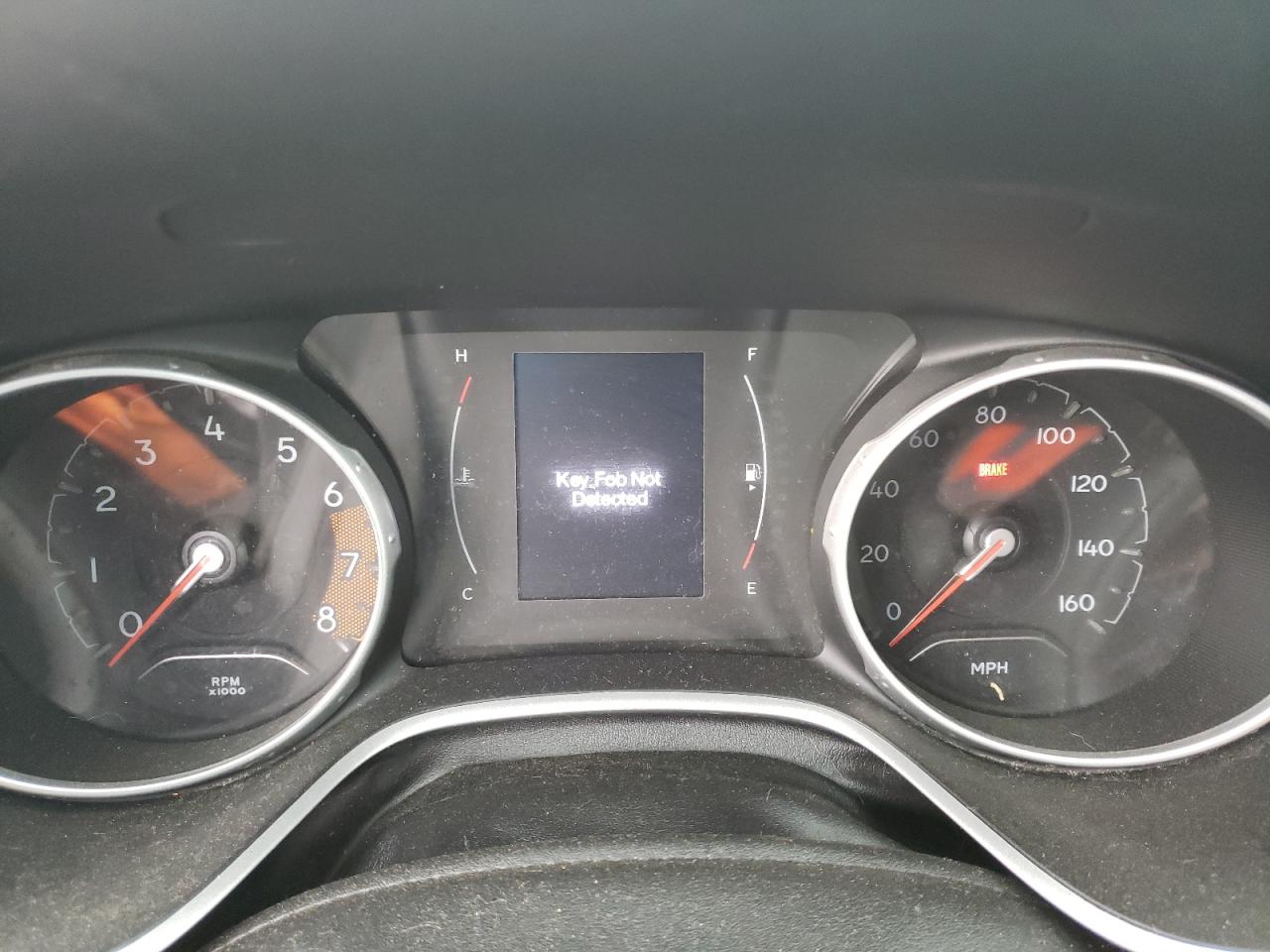 Photo 8 from auction – 2019 JEEP COMPASS LA with VIN 3C4NJDBBXKT672243