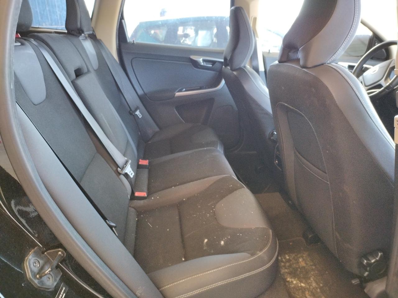 Photo 6 from auction – 2011 VOLVO XC60 3.2 with VIN YV4952DL3B2164436