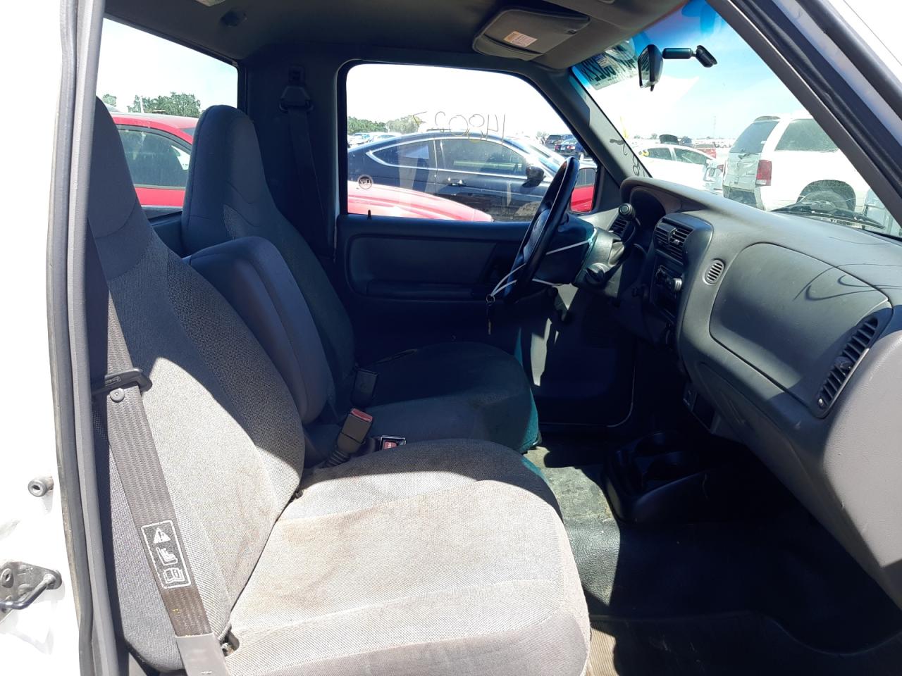 Photo 5 from auction – 2002 FORD RANGER with VIN 1FTYR10U32PA03826
