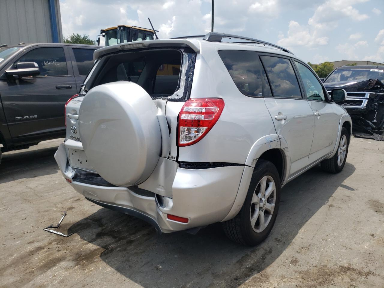 Photo 4 from auction – 2012 TOYOTA RAV4 LIMIT with VIN 2T3DF4DV8CW225098