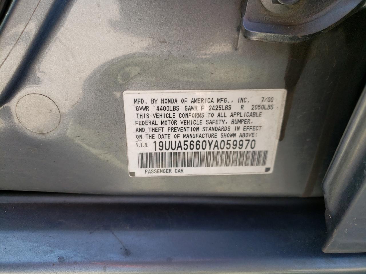 Photo 10 from auction – 2000 ACURA 3.2TL with VIN 19UUA5660YA059970