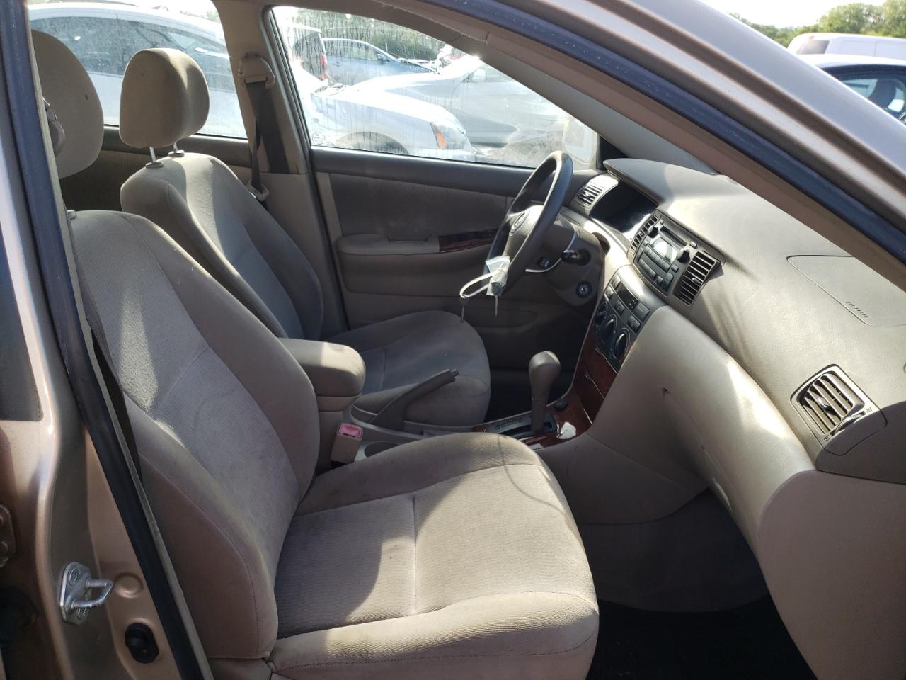 Photo 5 from auction – 2005 TOYOTA COROLLA CE with VIN 1NXBR32E85Z498775