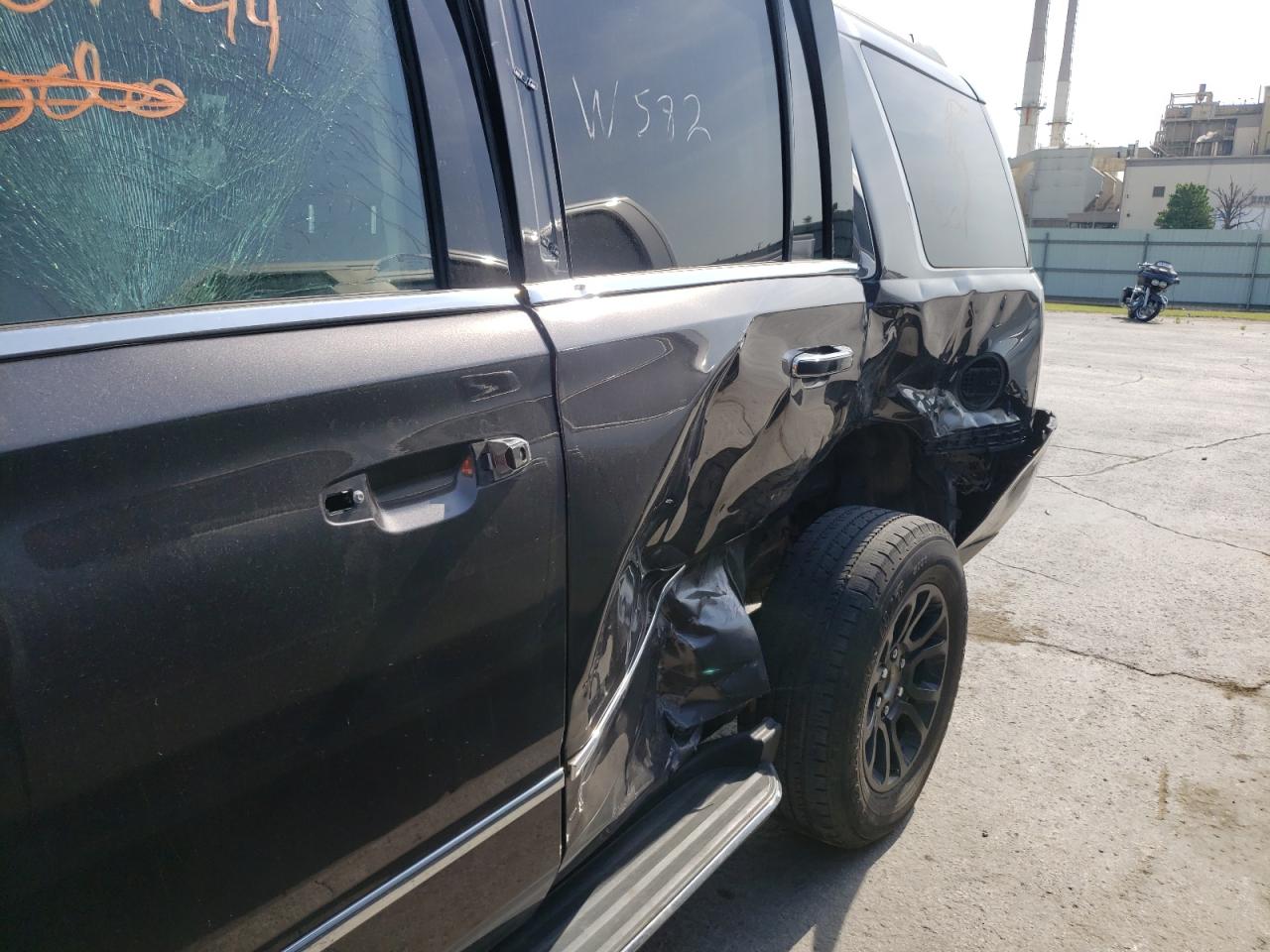 Photo 10 from auction – 2017 GMC YUKON DENA with VIN 1GKS2CKJ4HR227066
