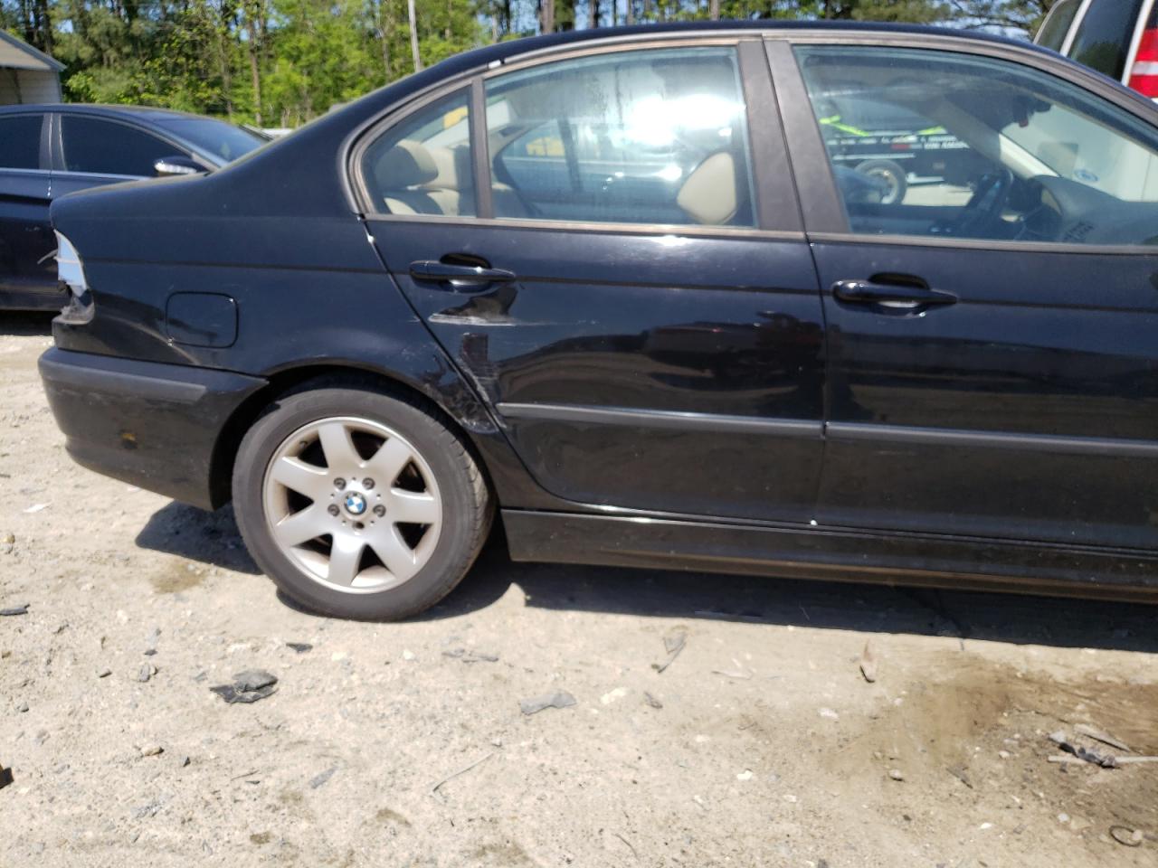 Photo 10 from auction – 2003 BMW 325 I with VIN WBAEV33473KL61061