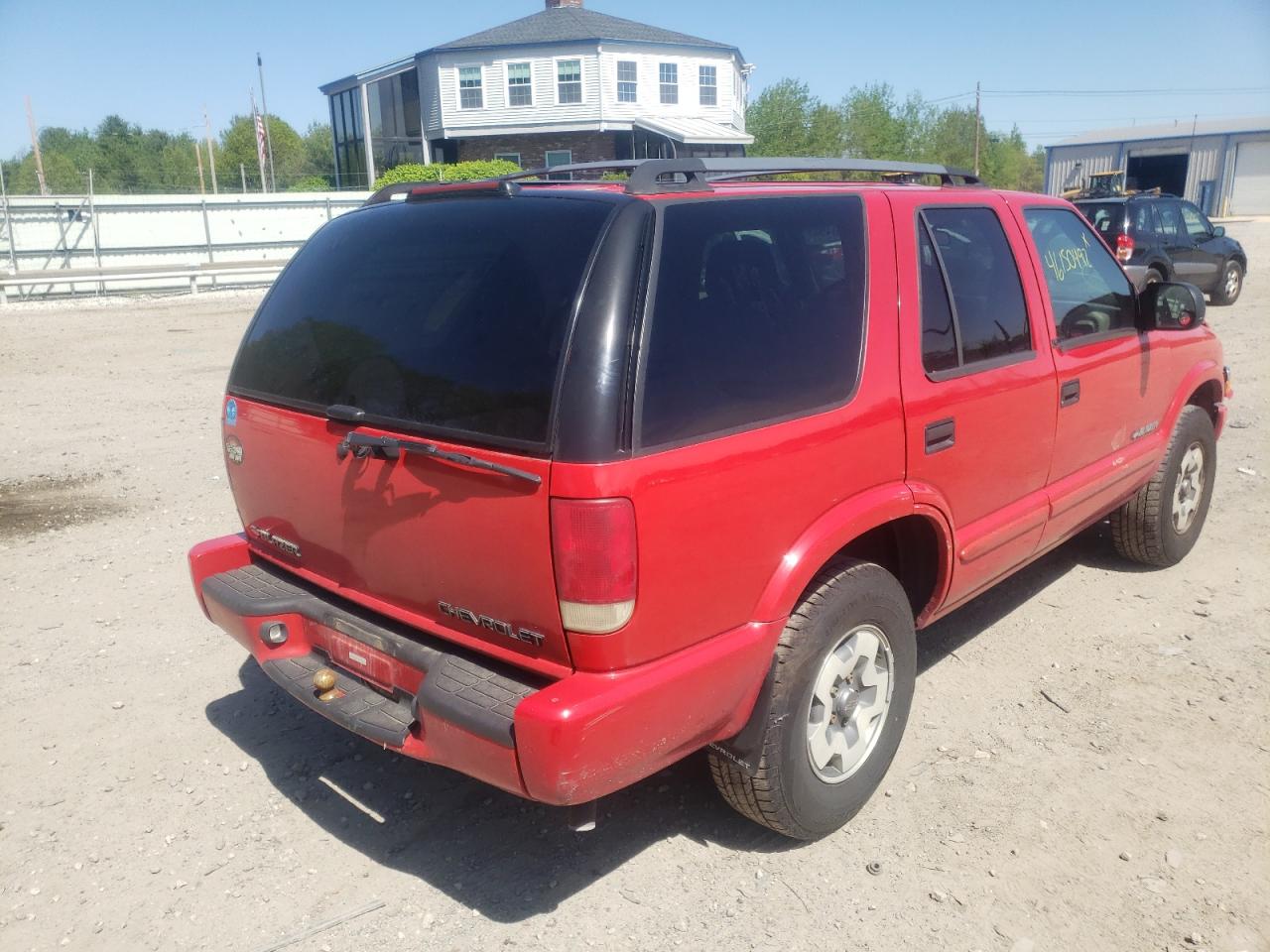 Photo 4 from auction – 2002 CHEVROLET BLAZER with VIN 1GNDT13WX2K167642