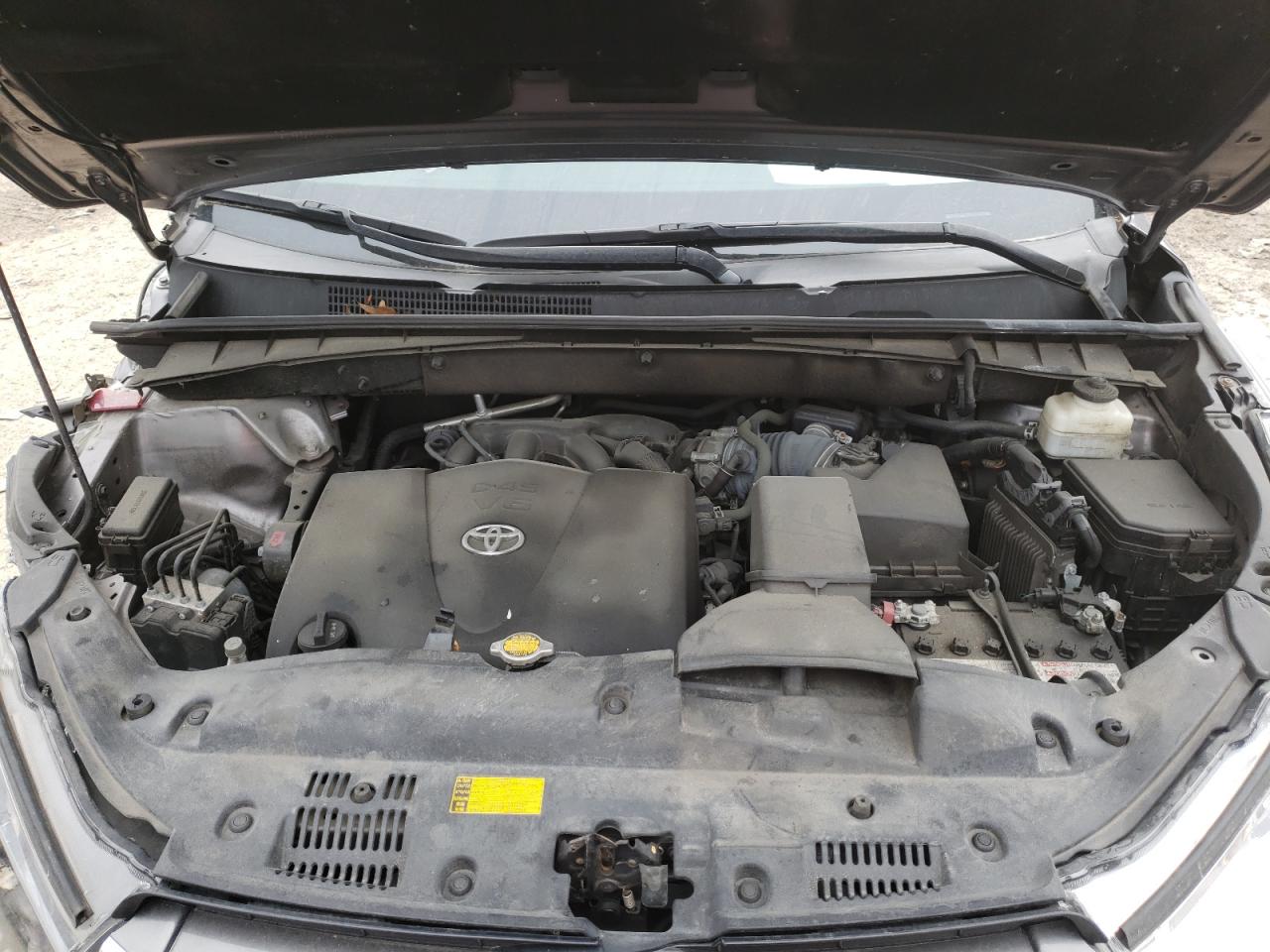 Photo 7 from auction – 2017 TOYOTA HIGHLANDER with VIN 5TDJZRFH3HS423840