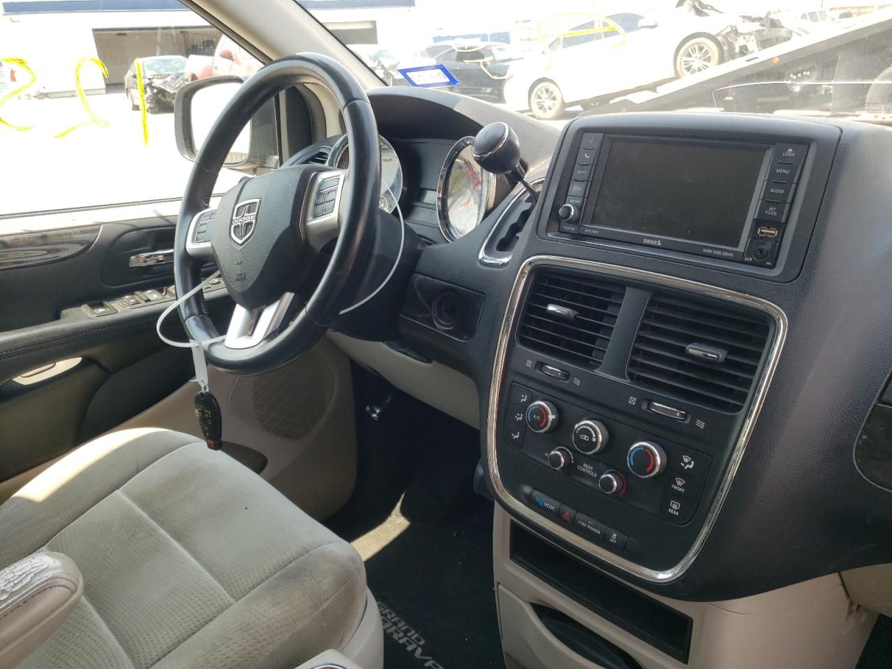 Foto 9 de la subasta – 2013 DODGE GRAND CARA con VIN 2C4RDGCG0DR768294