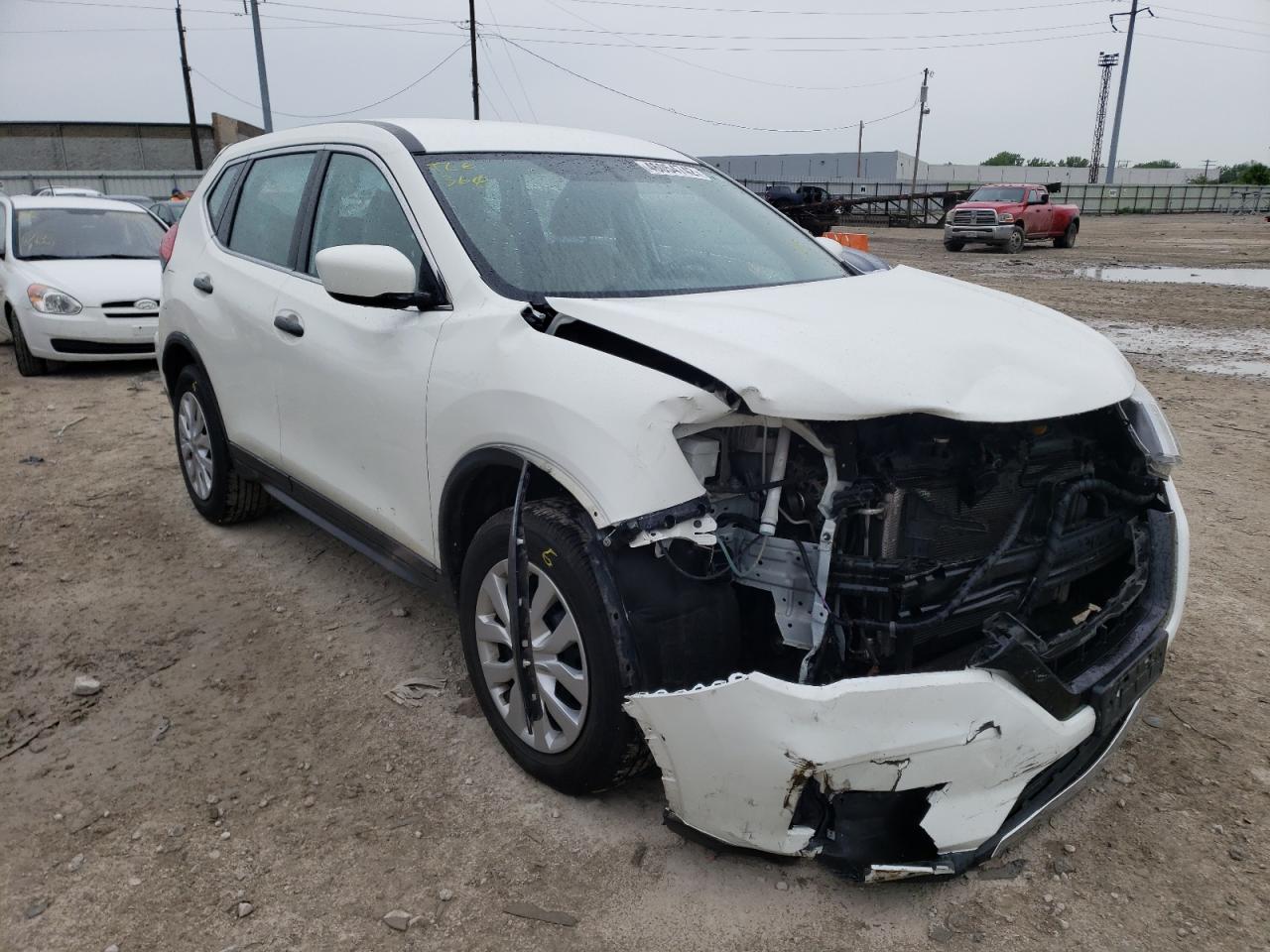 NISSAN ROGUE S 2017 with VIN JN8AT2MV3HW012007 - Photo from auction