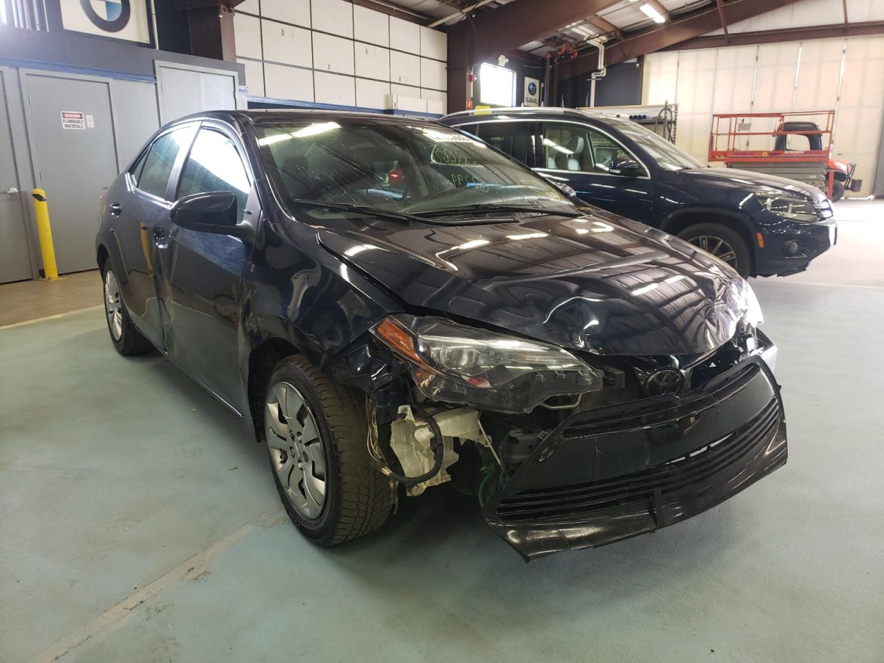 TOYOTA COROLLA L 2018 with VIN 2T1BURHE4JC119193 - Photo from auction