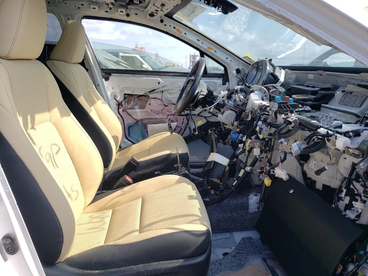 Photo 5 from auction – 2021 LEXUS NX 300 BAS with VIN JTJDARBZ4M5024774