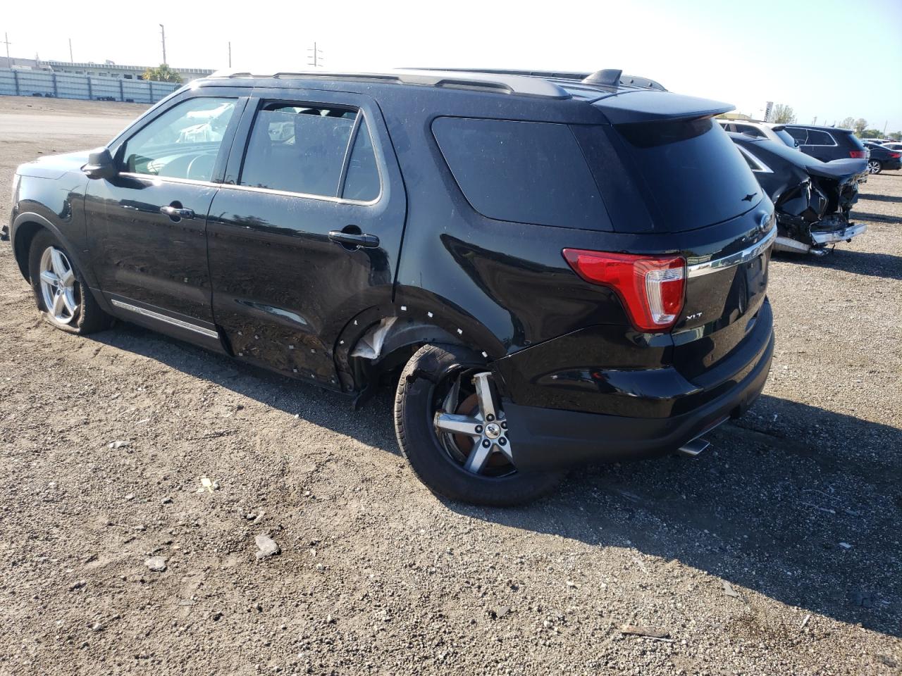 Photo 3 from auction – 2019 FORD EXPLORER X with VIN 1FM5K7DH8KGB28811