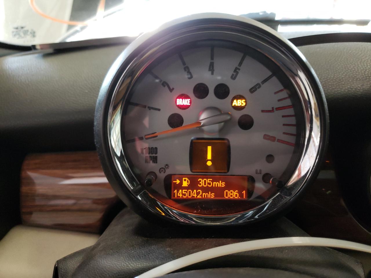 Photo 8 from auction – 2008 MINI COOPER S with VIN WMWMF73568TT87712