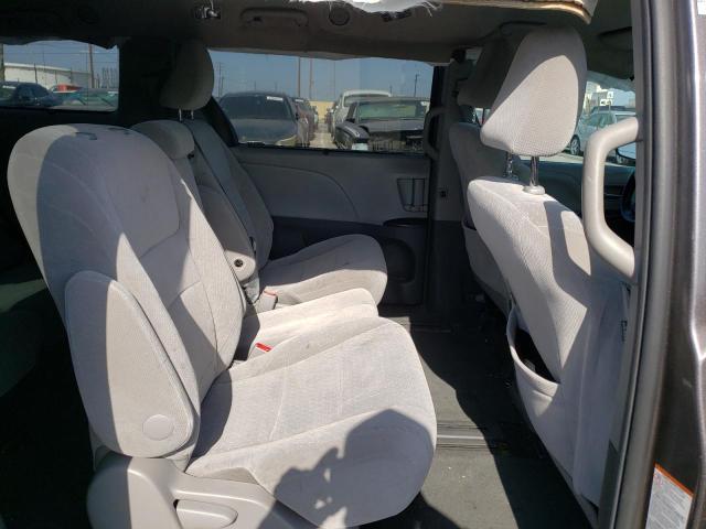 Photo 6 from auction – 2016 TOYOTA SIENNA LE with VIN 5TDKK3DC0GS714159