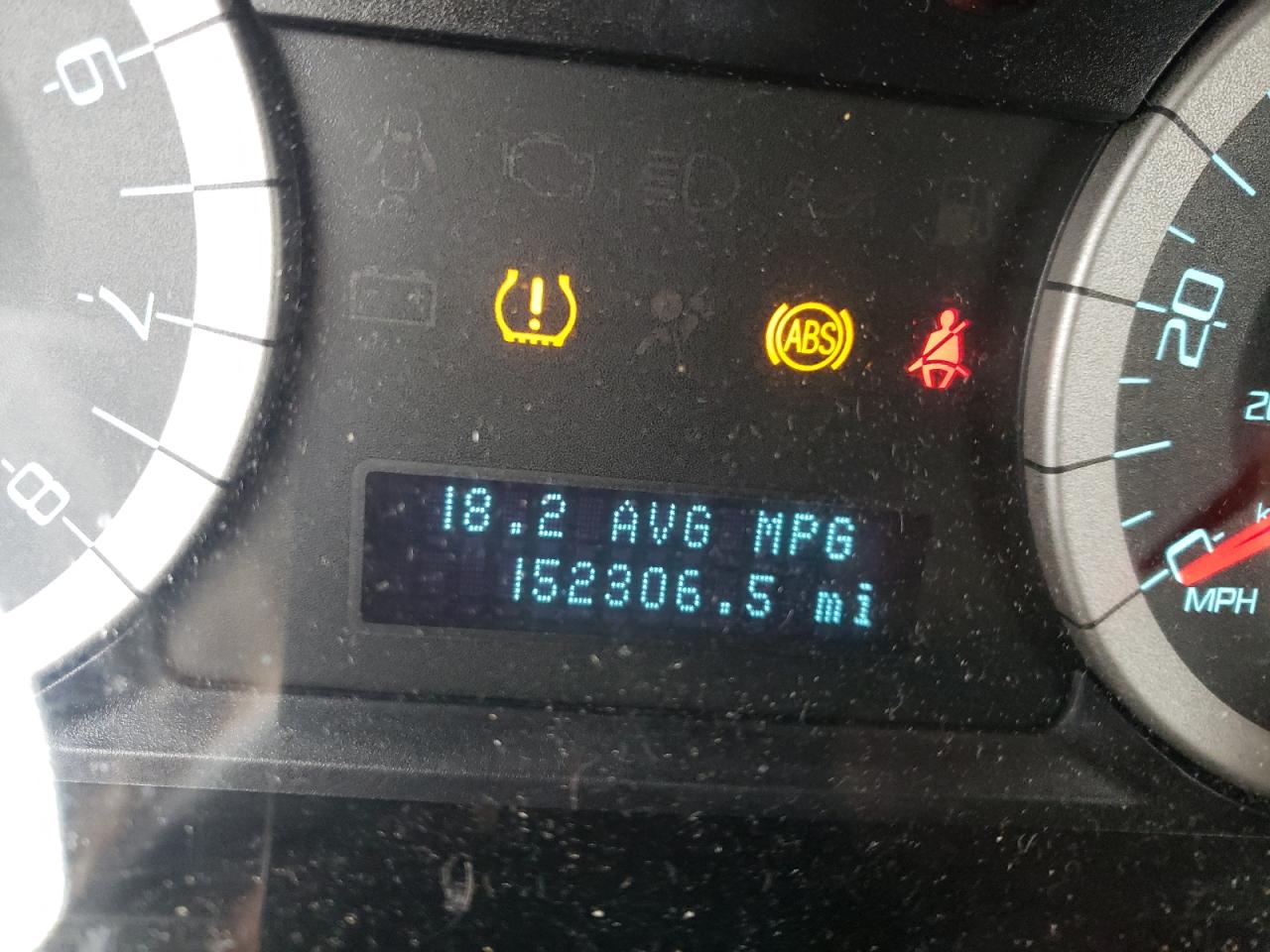 Photo 8 from auction – 2010 FORD ESCAPE XLT with VIN 1FMCU9D73AKB80296