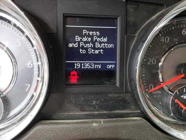 Photo 8 from auction – 2015 CHRYSLER TOWN & COU with VIN 2C4RC1BG2FR618210
