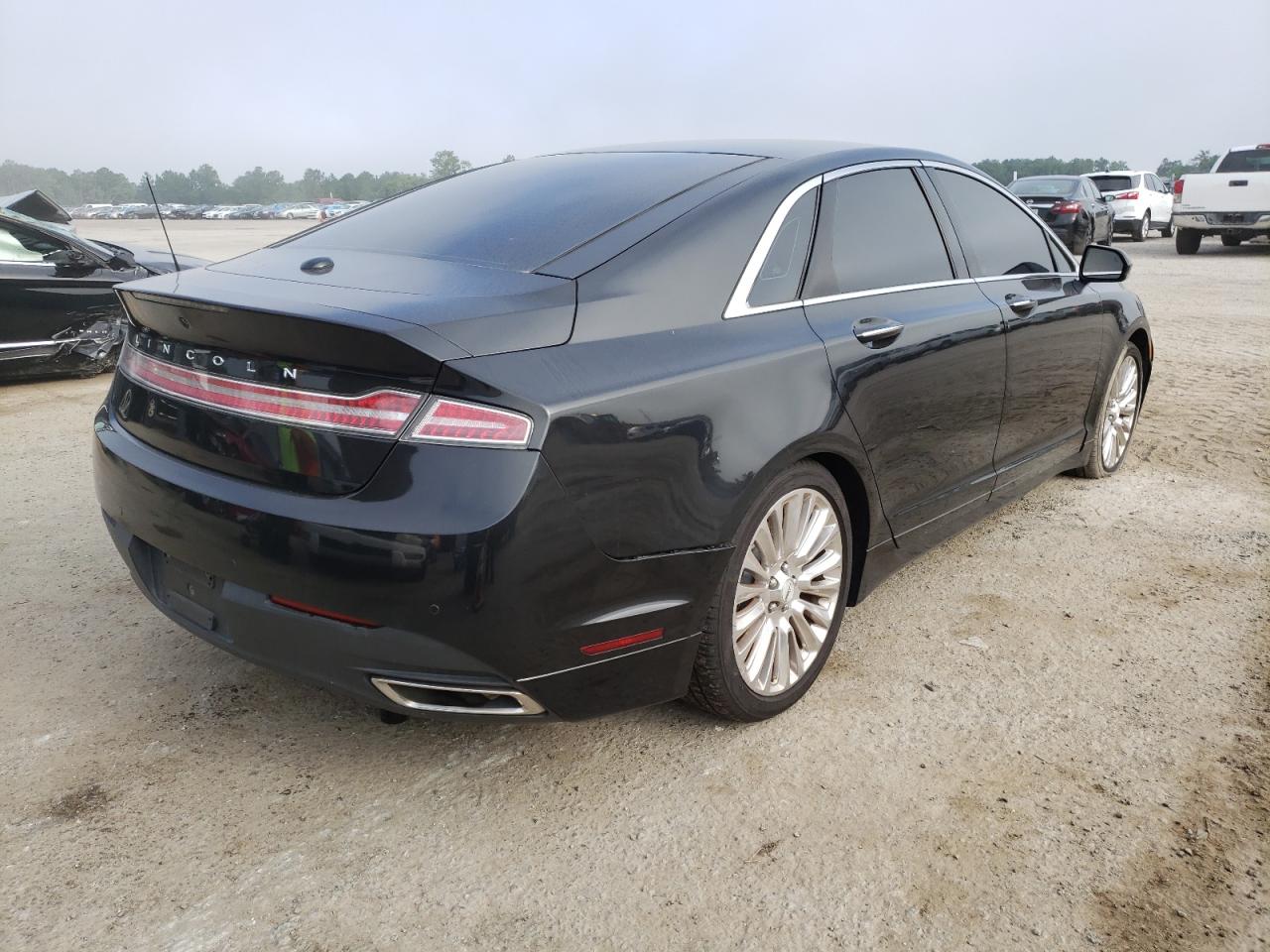 Photo 4 from auction – 2013 LINCOLN MKZ with VIN 3LN6L2GK2DR806606