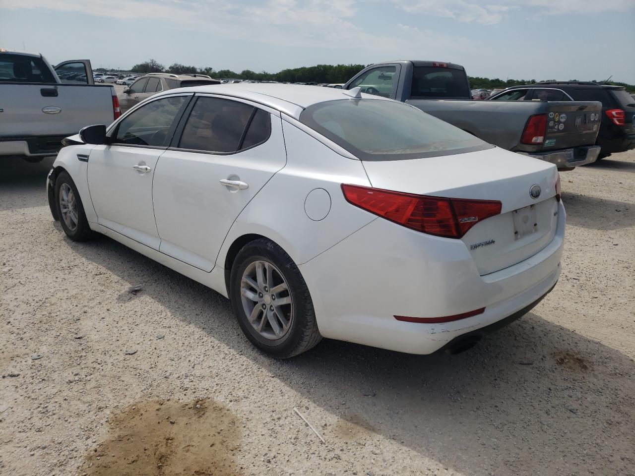 Photo 15 from auction – 2013 KIA OPTIMA LX with VIN KNAGM4A71D5311853