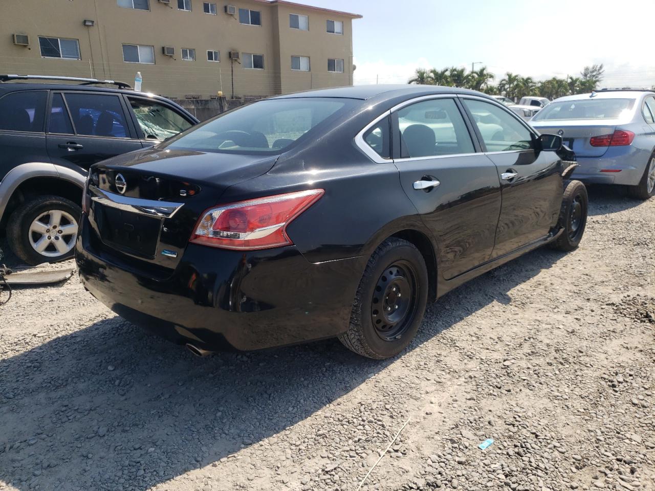 Photo 4 from auction – 2013 NISSAN ALTIMA 2.5 with VIN 1N4AL3AP0DC230611
