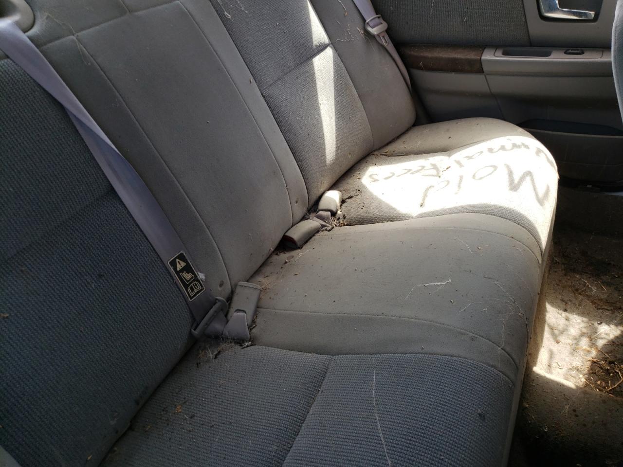 Photo 6 from auction – 2002 FORD TAURUS SE with VIN 1FAFP532X2A158865