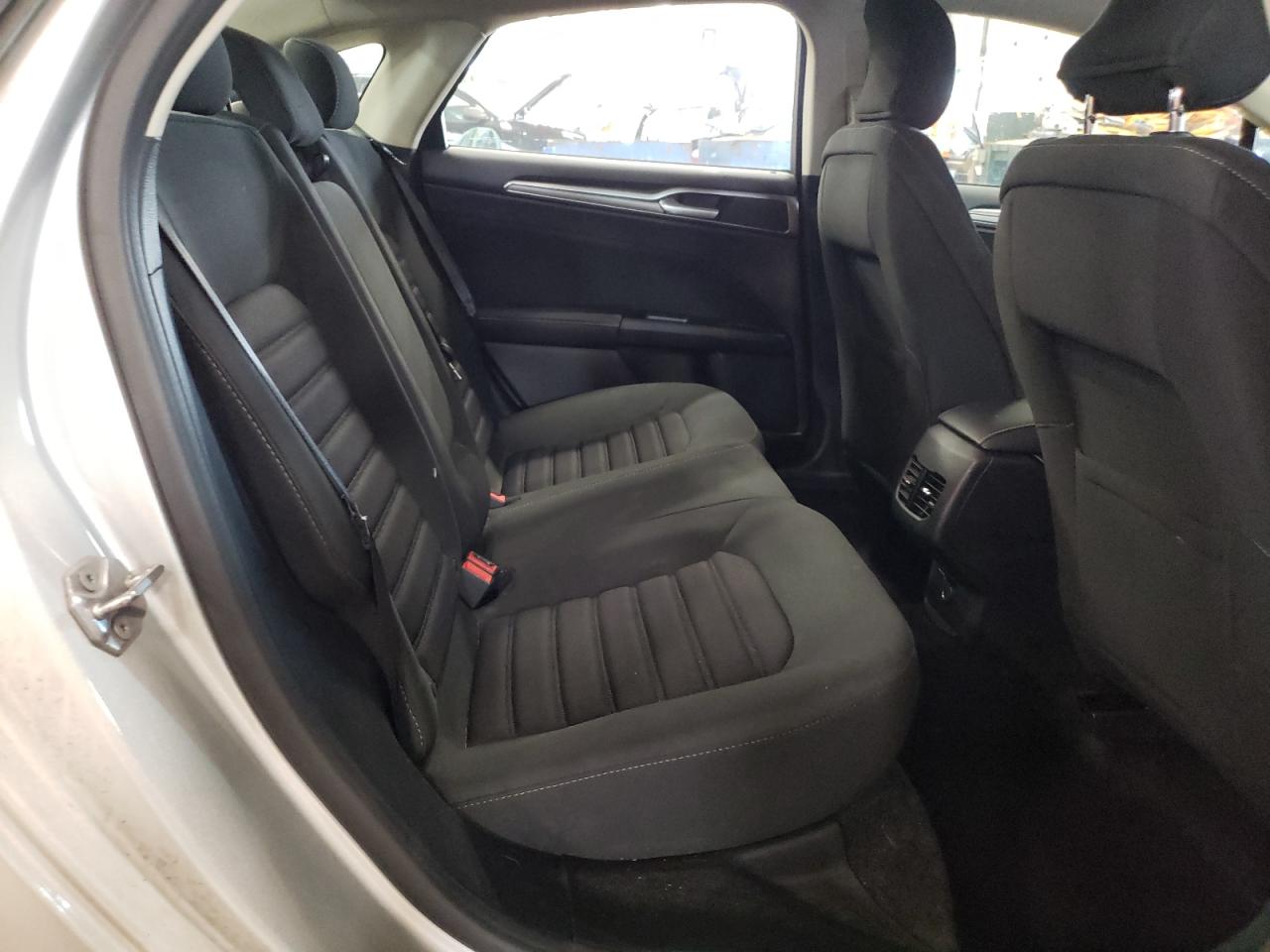 Photo 6 from auction – 2017 FORD FUSION SE with VIN 3FA6P0HD9HR173286