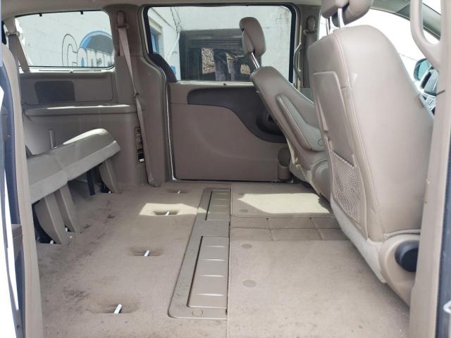 Photo 6 from auction – 2015 CHRYSLER TOWN & COU with VIN 2C4RC1BG4FR630259
