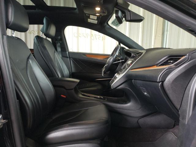 Photo 5 from auction – 2018 LINCOLN MKC RESERV with VIN 5LMCJ3D97JUL22738