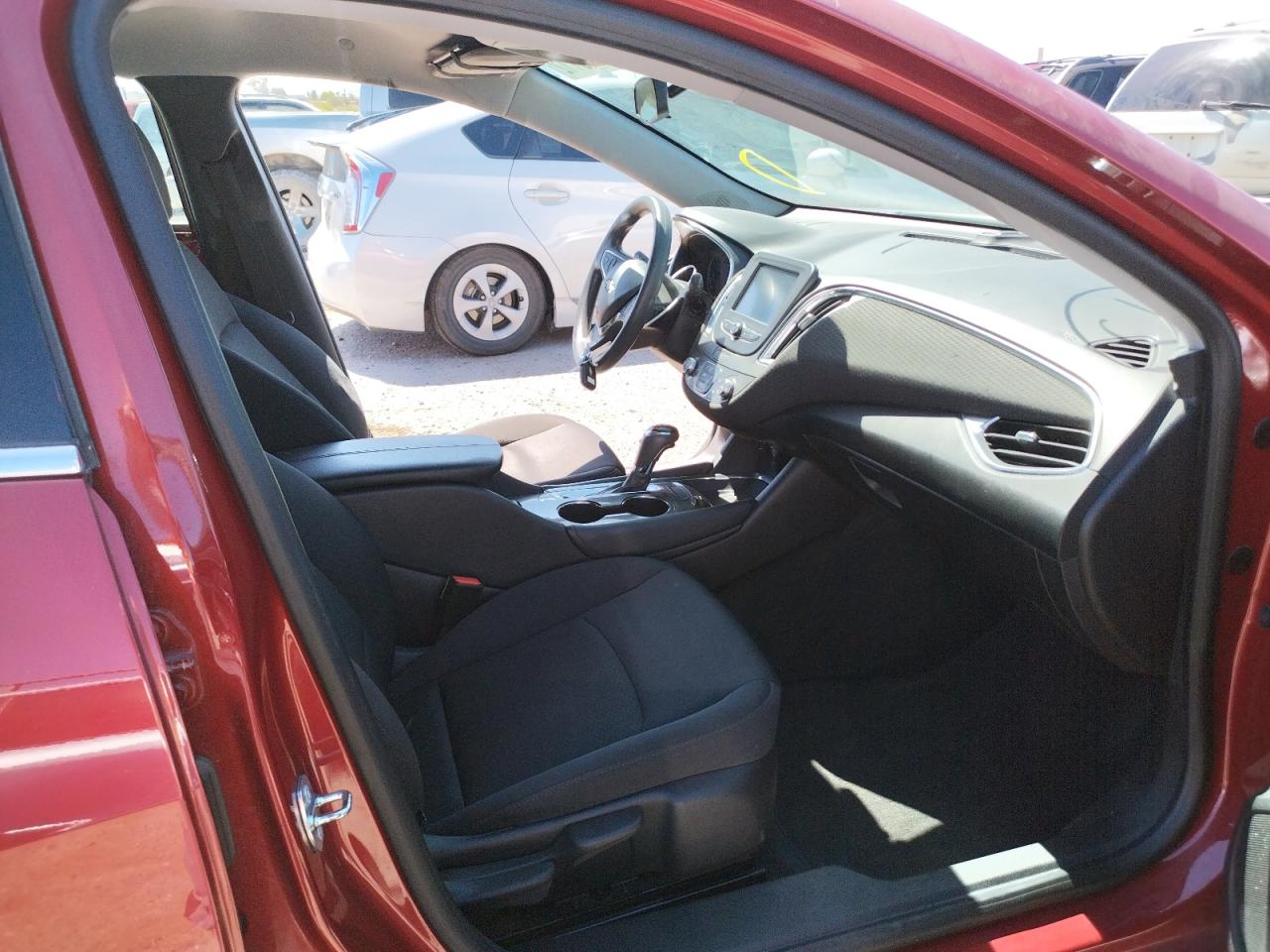 Photo 5 from auction – 2016 CHEVROLET MALIBU LT with VIN 1G1ZE5ST6GF230087