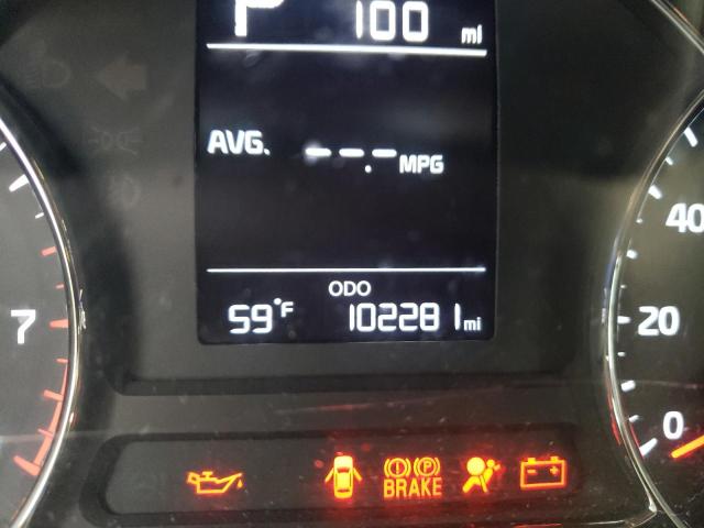 Photo 8 from auction – 2017 KIA FORTE LX with VIN 3KPFK4A71HE016993