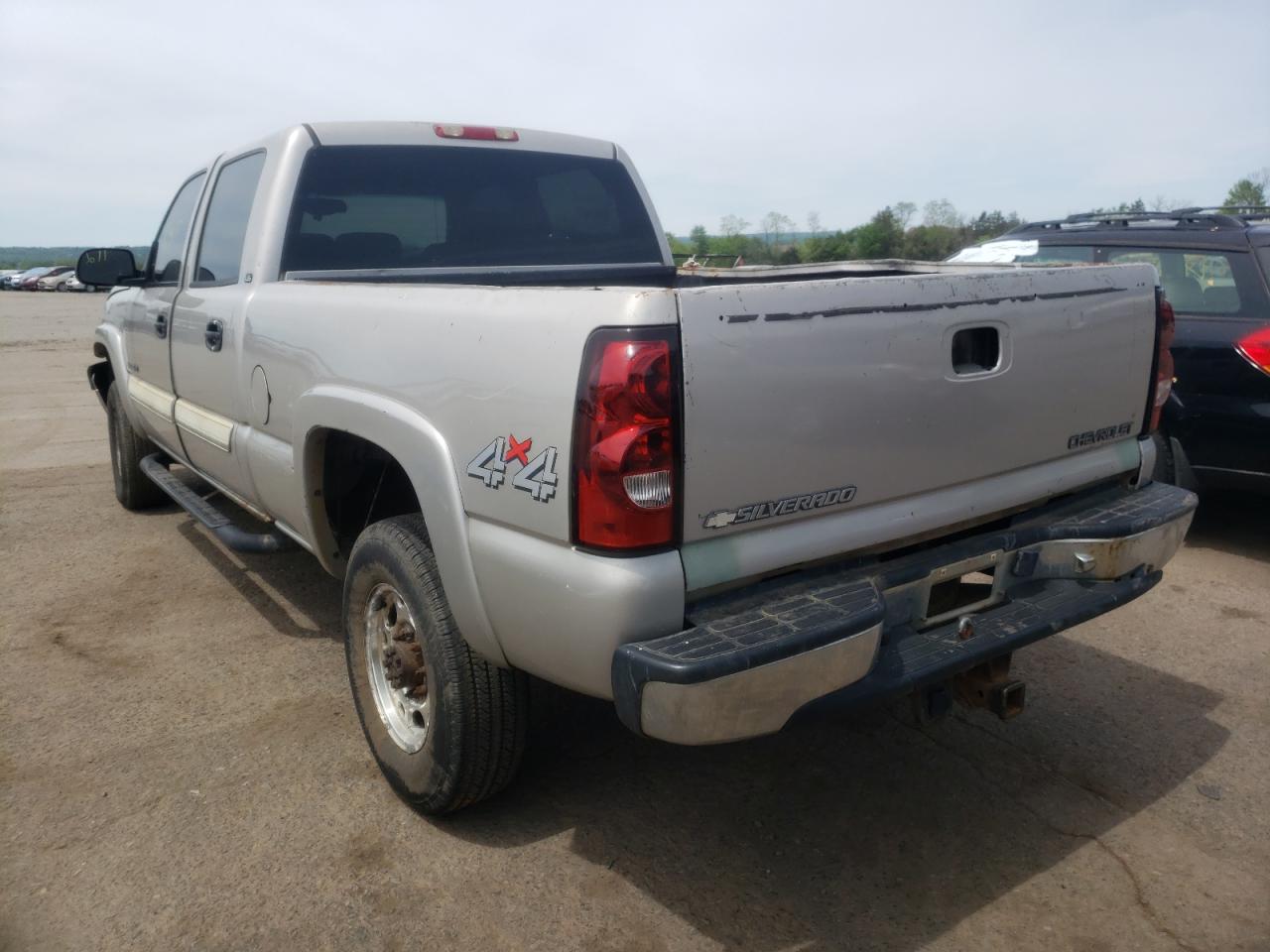 Photo 3 from auction – 2004 CHEVROLET SILVERADO with VIN 1GCHK23U54F139874