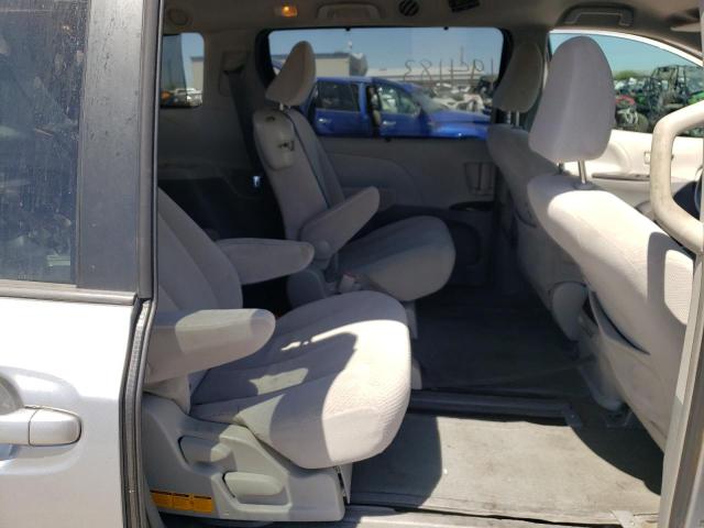 Photo 6 from auction – 2013 TOYOTA SIENNA LE with VIN 5TDKK3DC5DS330115