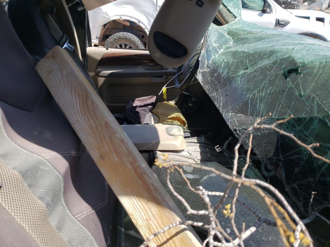 Photo 5 from auction – 2000 FORD F250 SUPER with VIN 3FTNX20S2YMA69442