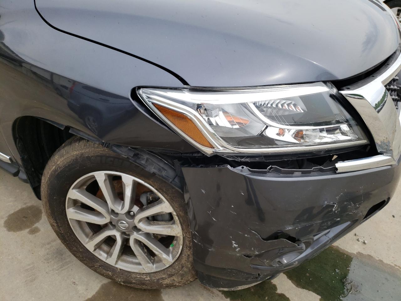 Photo 9 from auction – 2014 NISSAN PATHFINDER with VIN 5N1AR2MM4EC725623