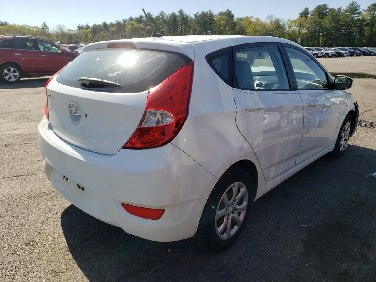 Photo 4 from auction – 2014 HYUNDAI ACCENT GLS with VIN KMHCT5AE9EU186340